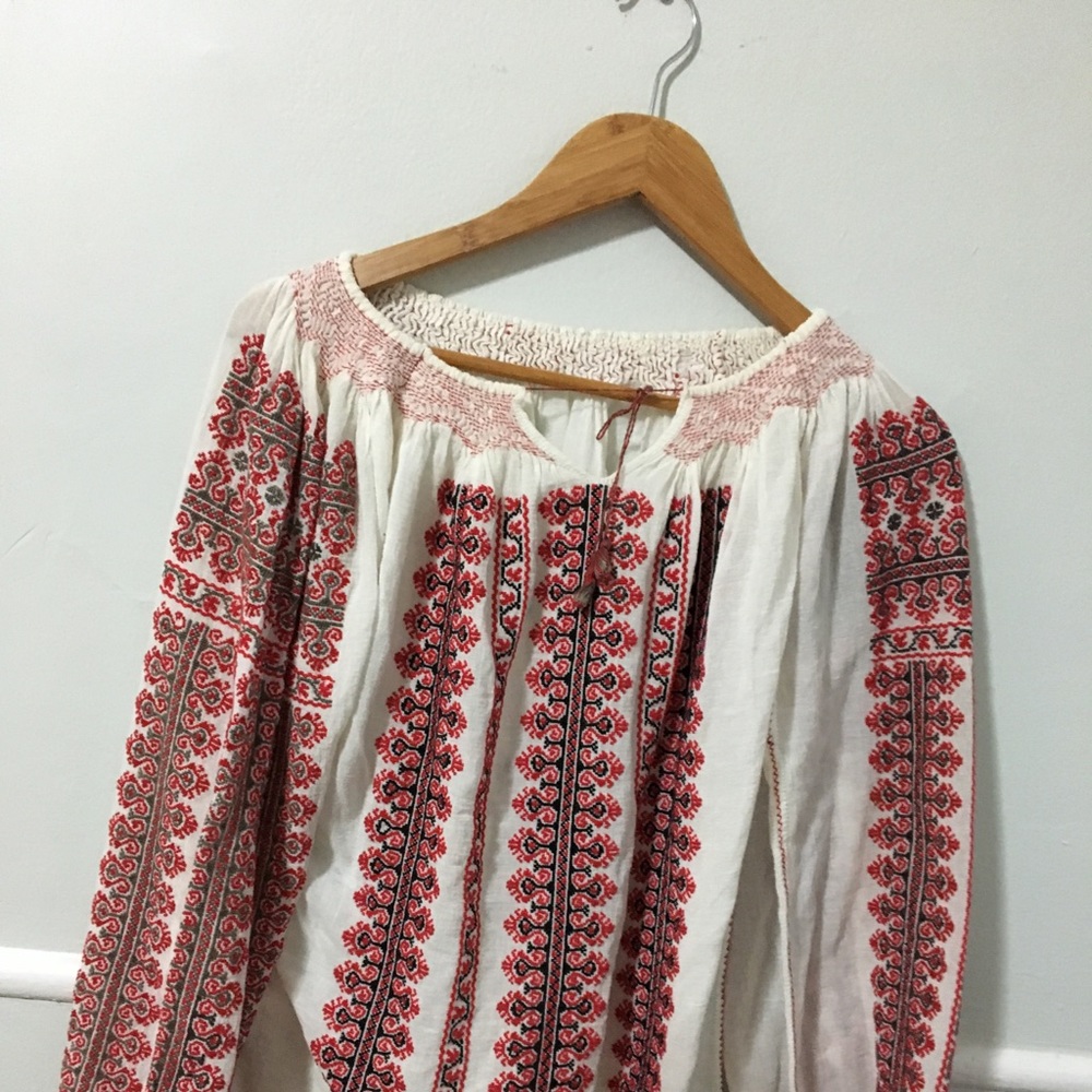 Lightweight gypsy top